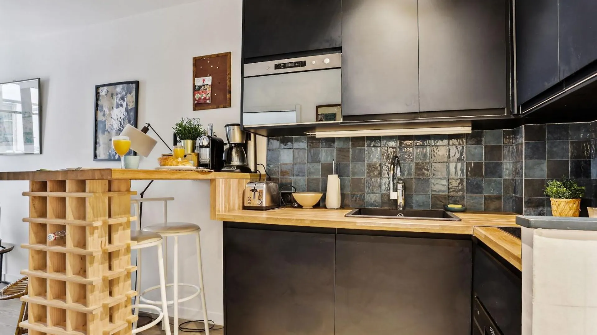 Invalides & Tour Eiffel - 1Br - Cityapartmentstay Paris 0*,